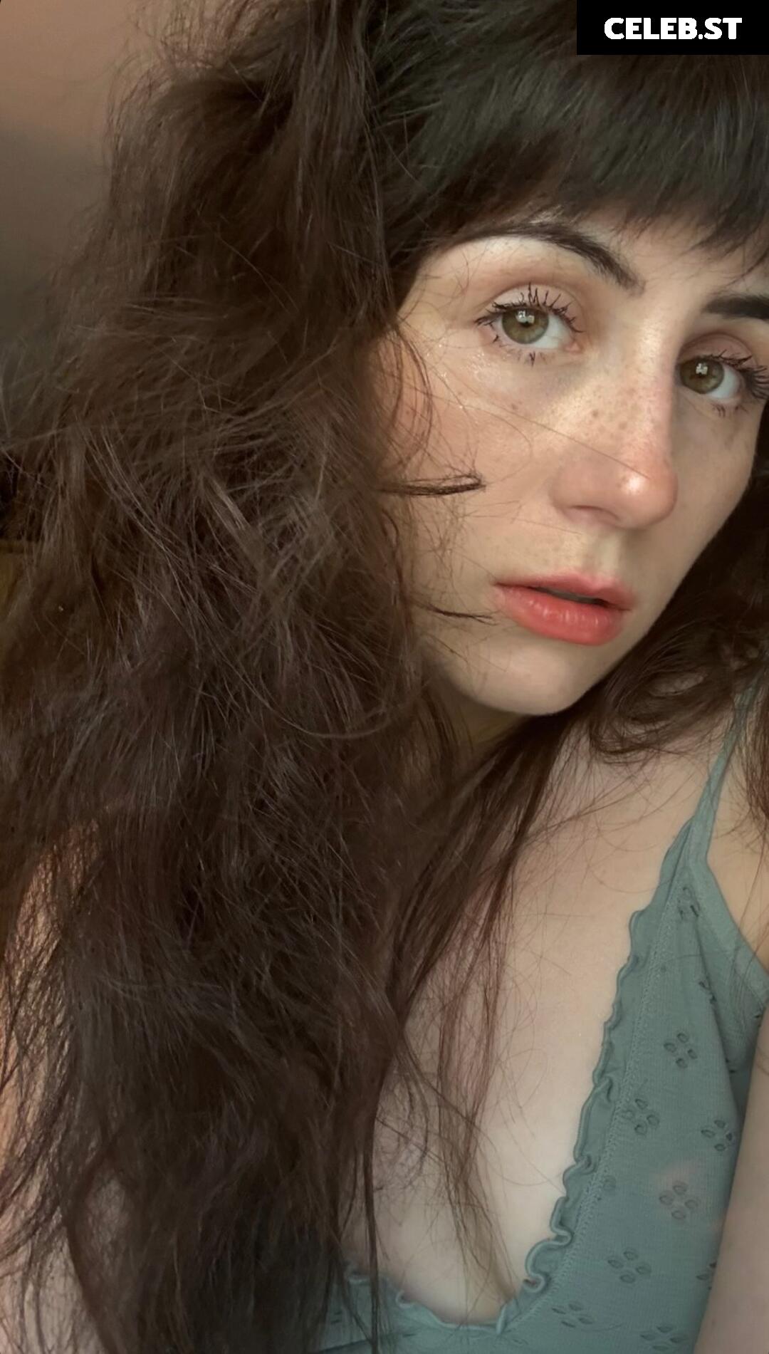 Dodie Clark doddleoddle Image 10666628