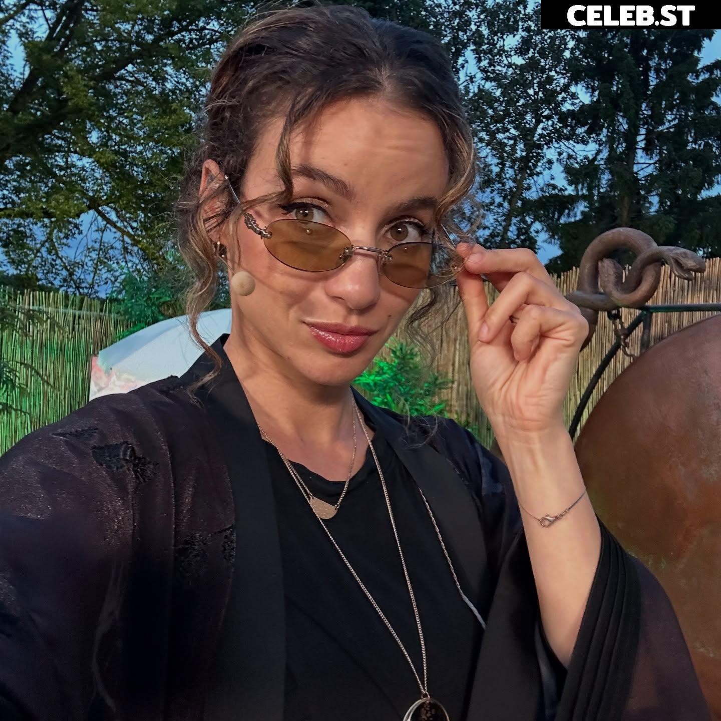 Laure Valée Image 10666132