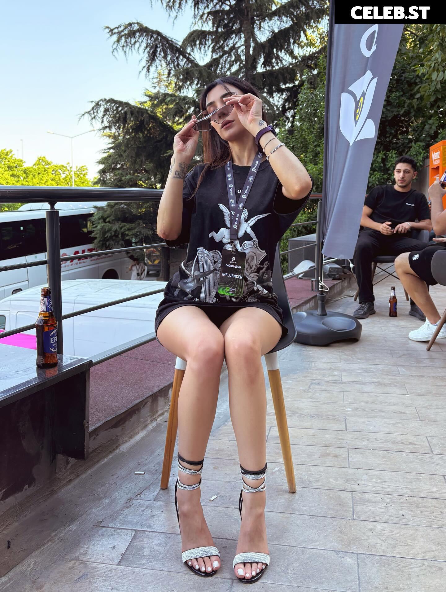 Kübra "Miranda" Çamlıbel Image 10666390
