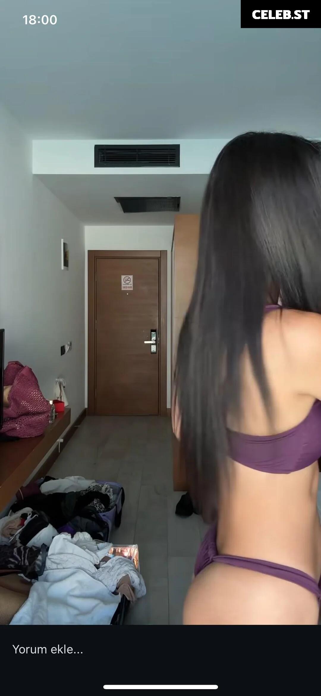 Merve Cin atavratmiyav Image 10660926