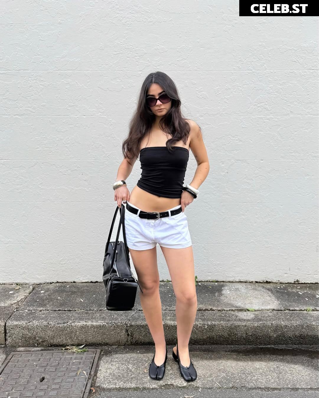 Inas Elashiry / inaselashiry Image 10660494