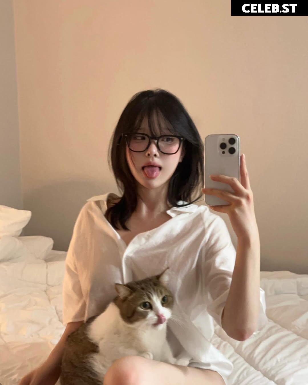 xouuuus / YUYU 유유 Image 10660776