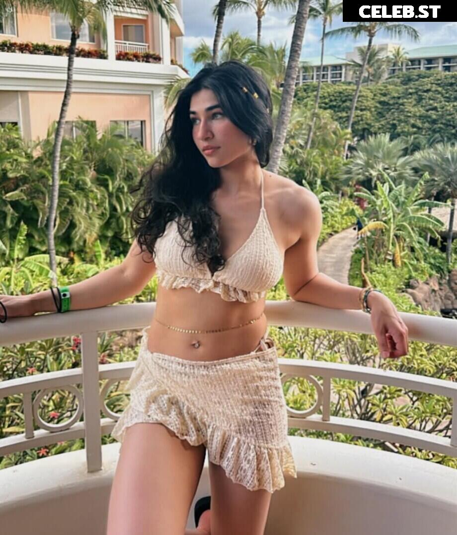 Naila Iqbal / alienalianz / NylaWHO / NylaWHO1 Image 10660662