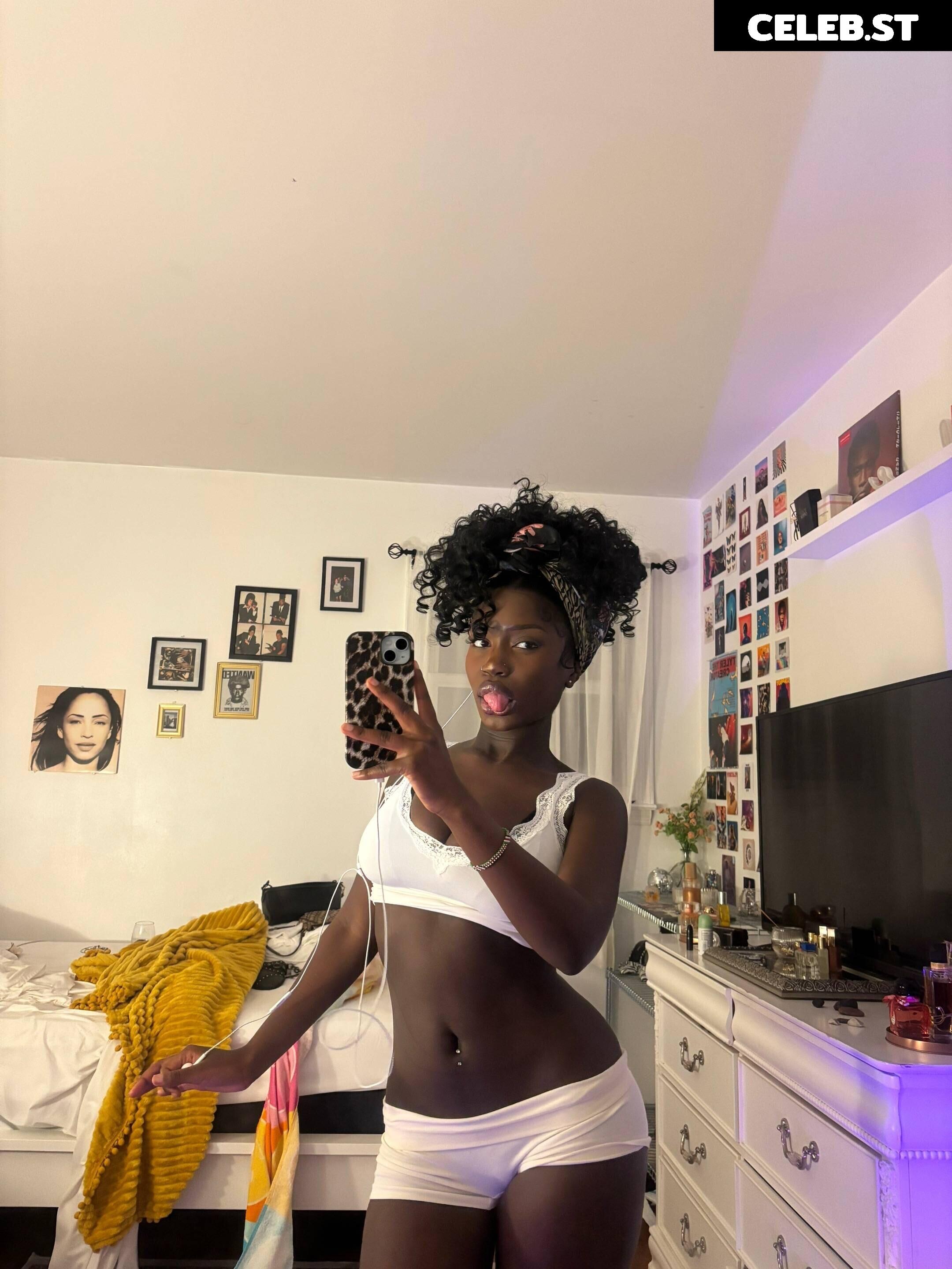 lilcozi Image 10662985