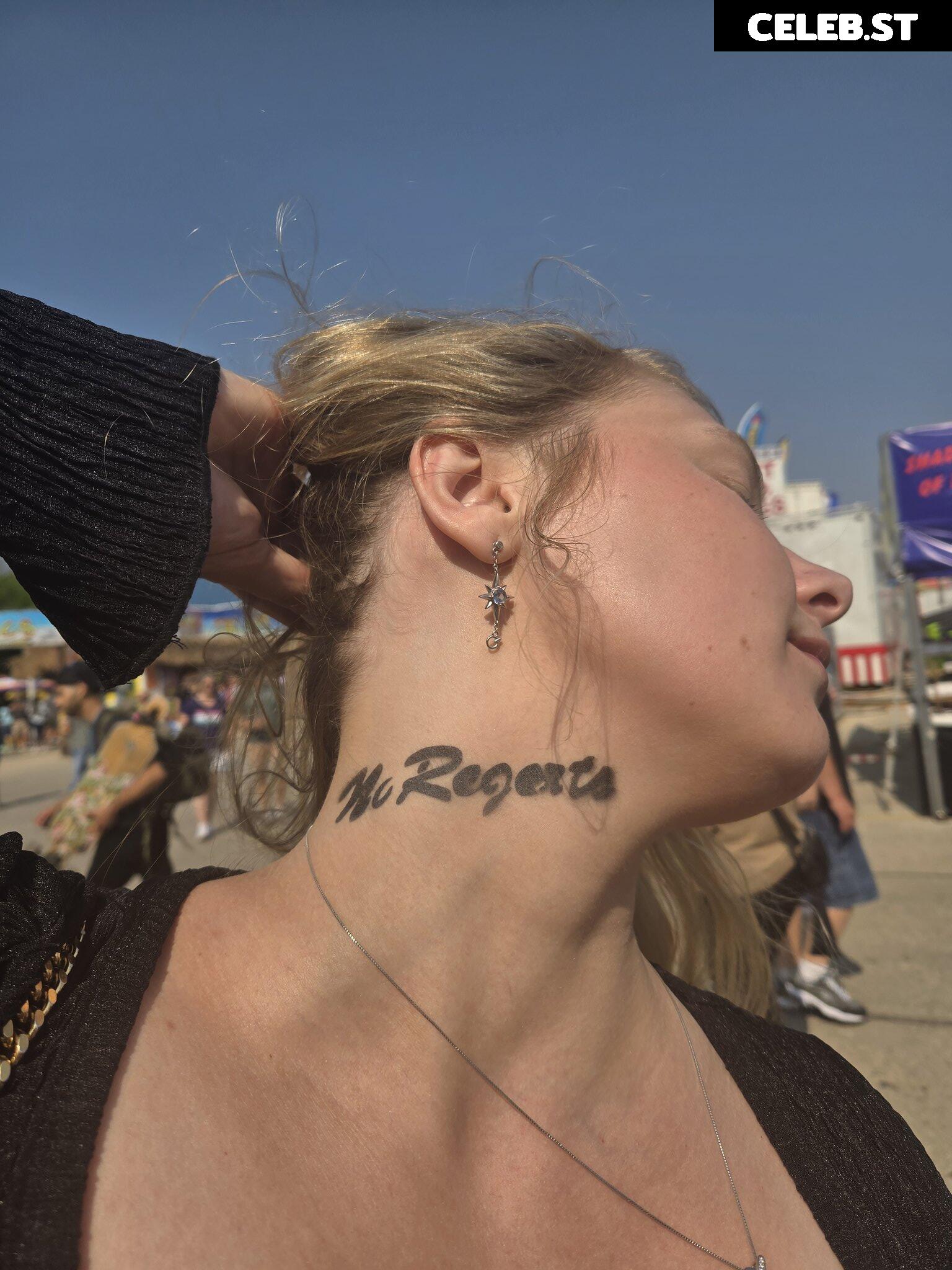 Sydney Poniewaz (Sydsnap) Image 10678020