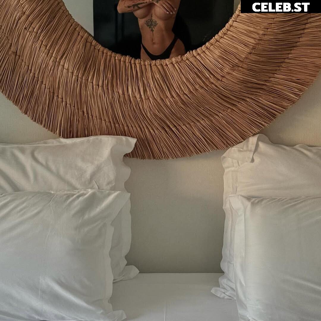 Suzanitta Image 10675087