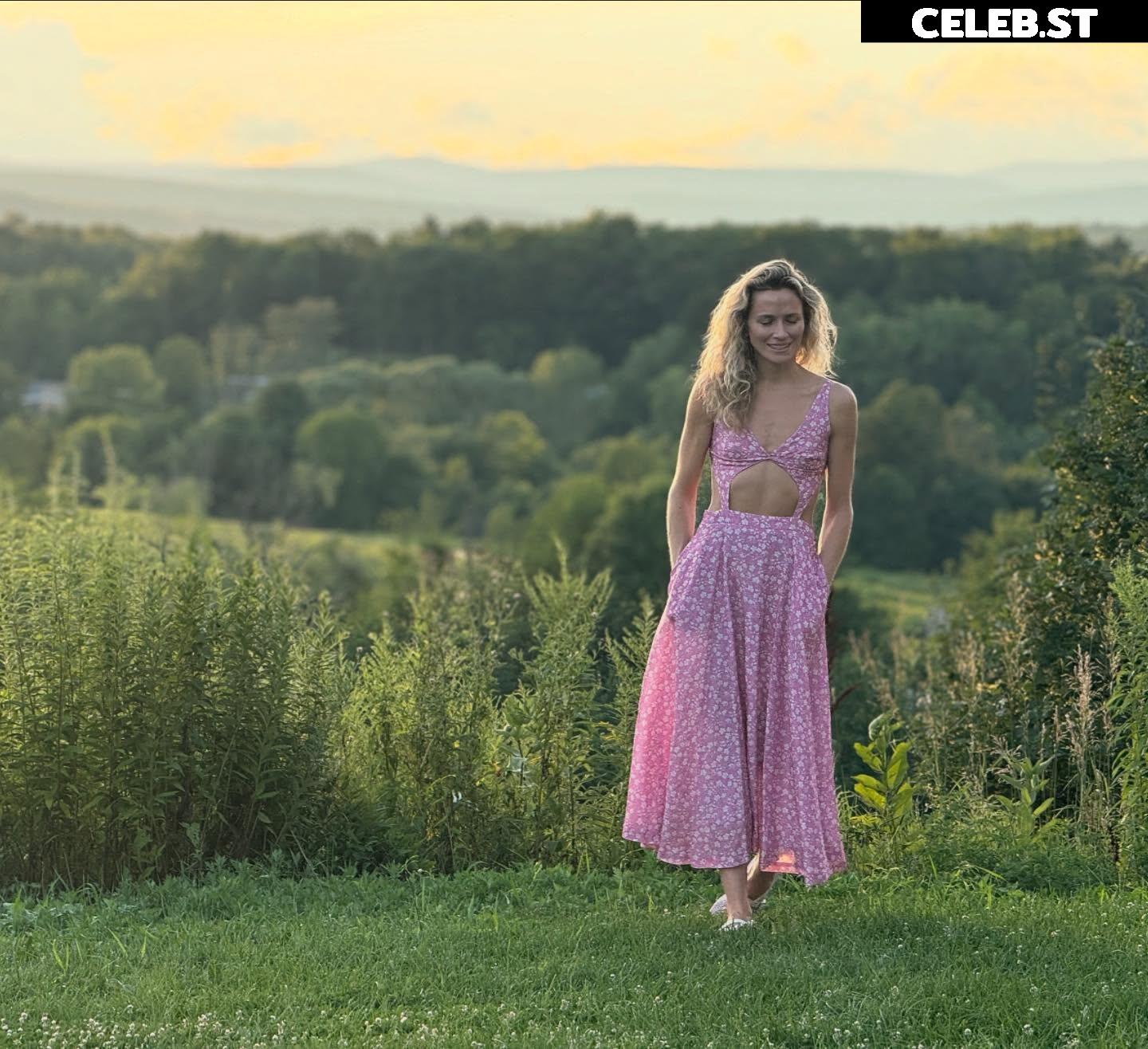 Shantel VanSanten Image 10675023