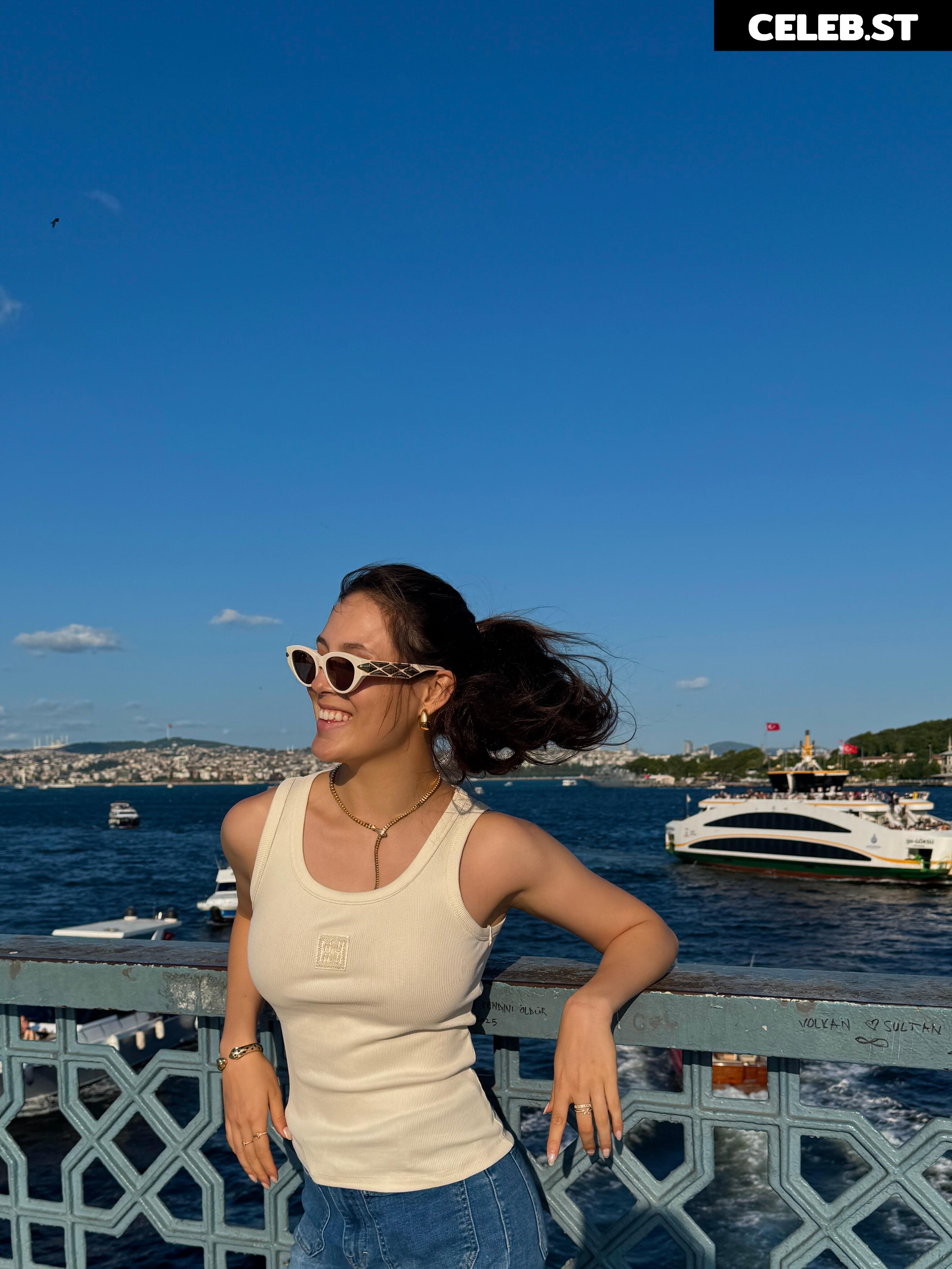 Eileen Gu / 谷爱凌 Image 10675298