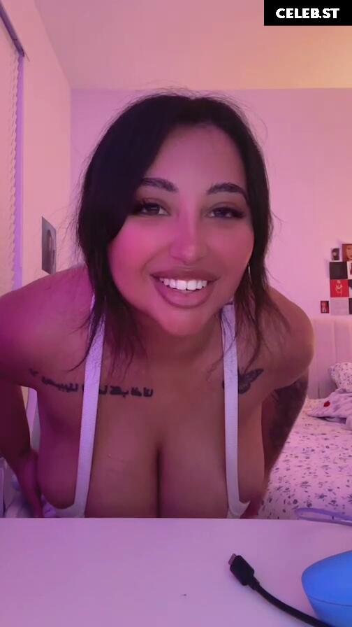 Tania ramos / Misstaniaramos / taniaramos Image 10674286