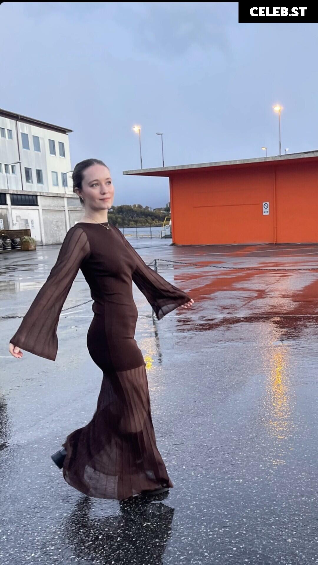 Sigrid/Sigrid Solbakk Raabe Image 10677486