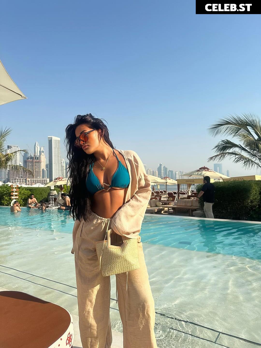 Daisy dutton / daisy._dutton Image 10676281