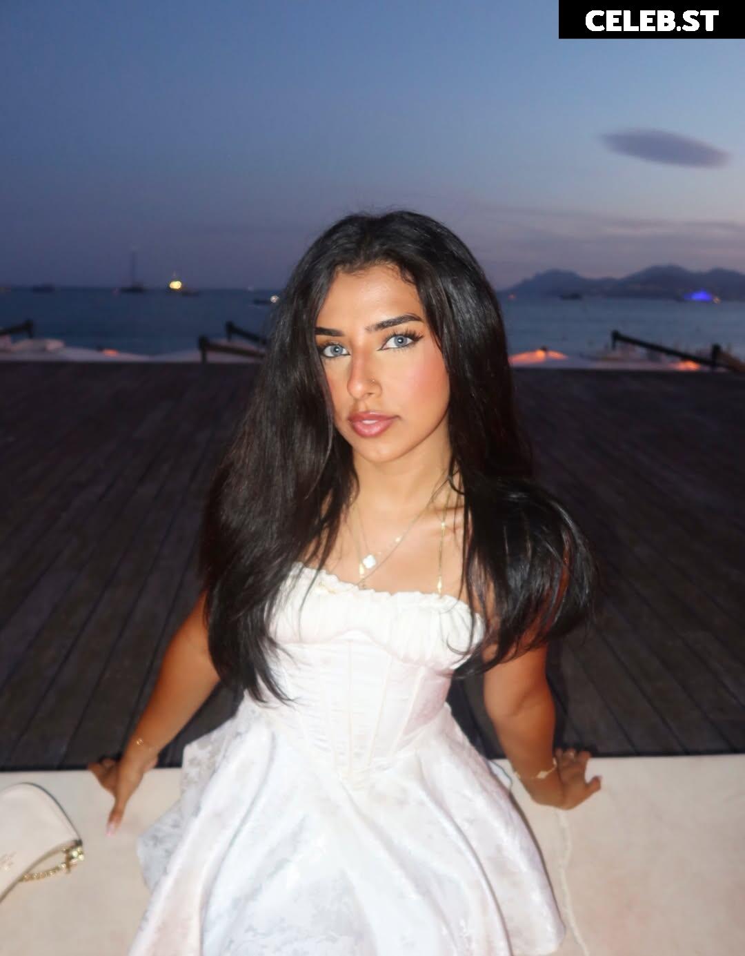 gal akbari / gal.cal / q.gal Image 10671372