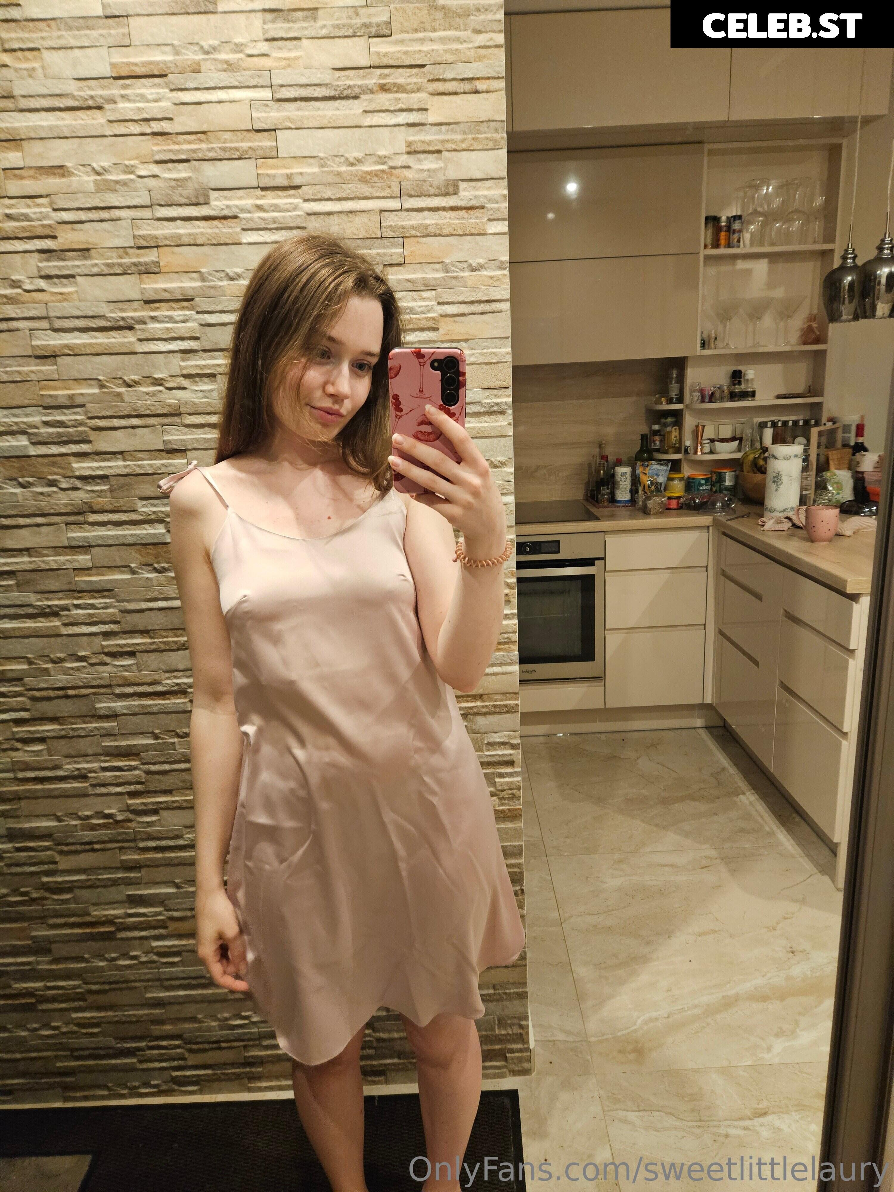 lbelanel / smallxlaura / Laura Image 10643763