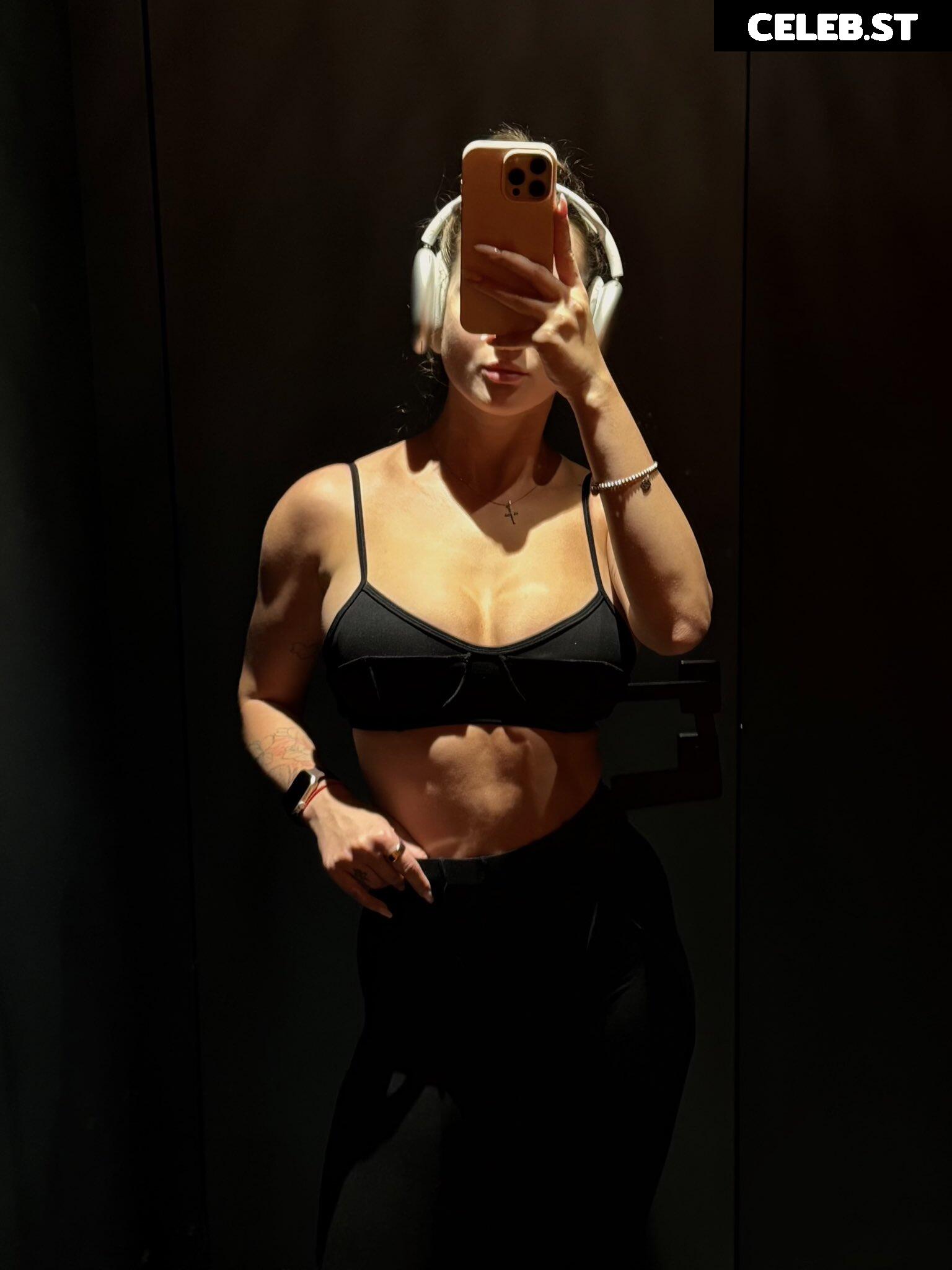 pretylittlething Image 10642883