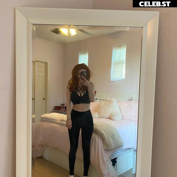 Francesca Capaldi (18) Image 10618994