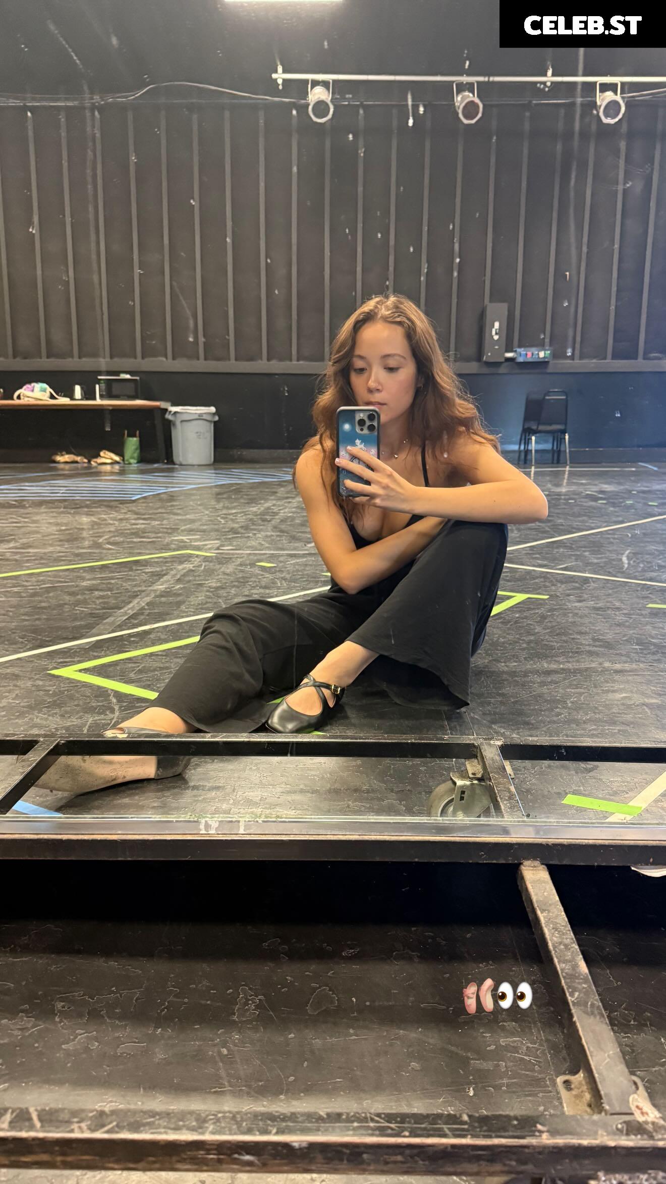 Laufey lin Image 10618002