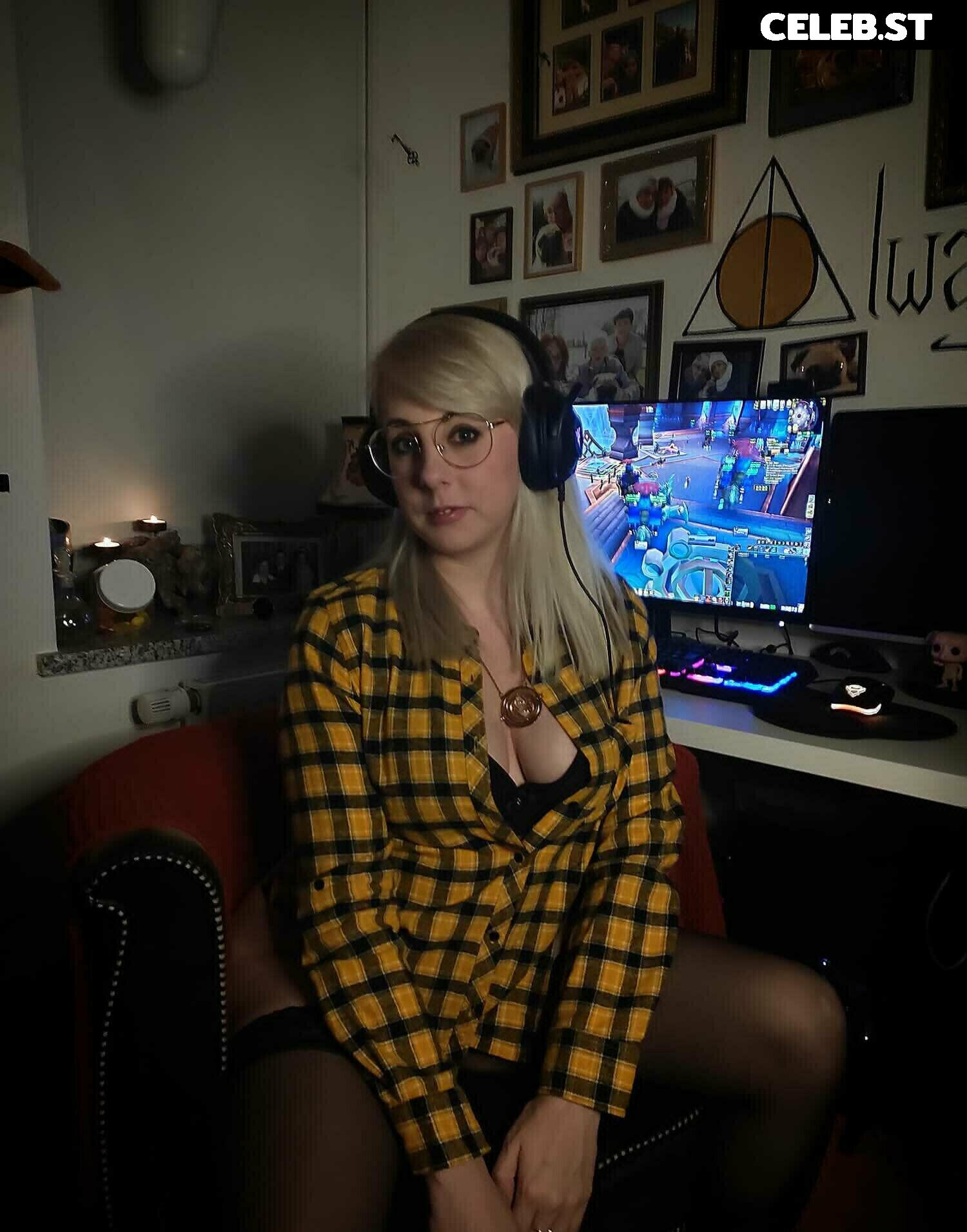 ToxicLadyMary Image 1061509