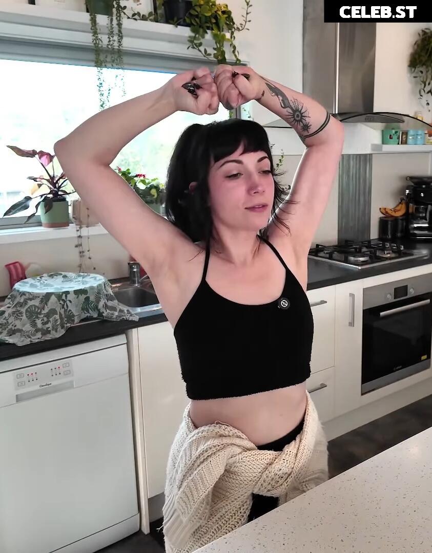 Layna lazar Image 10614764