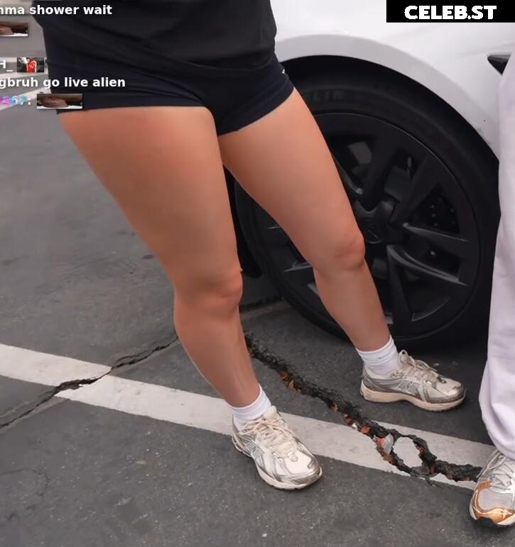 Sakura Shymko / sakurashymko Image 10614326