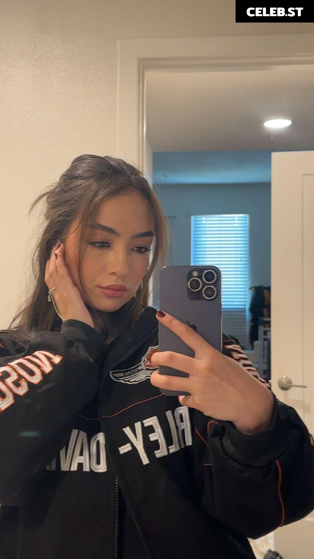 Sakura Shymko / sakurashymko Image 10614279