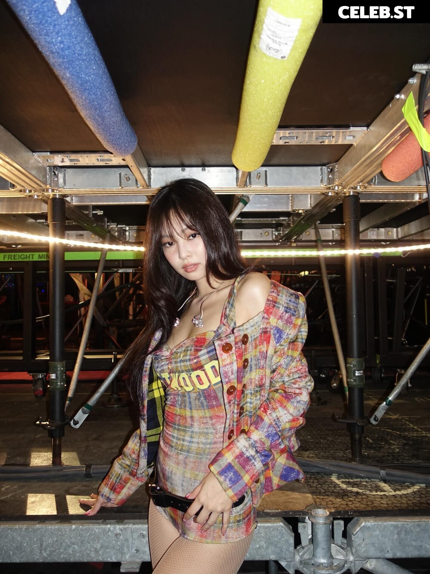 Jennie | BLΛƆKPIИK (Blackpink) Image 10617102
