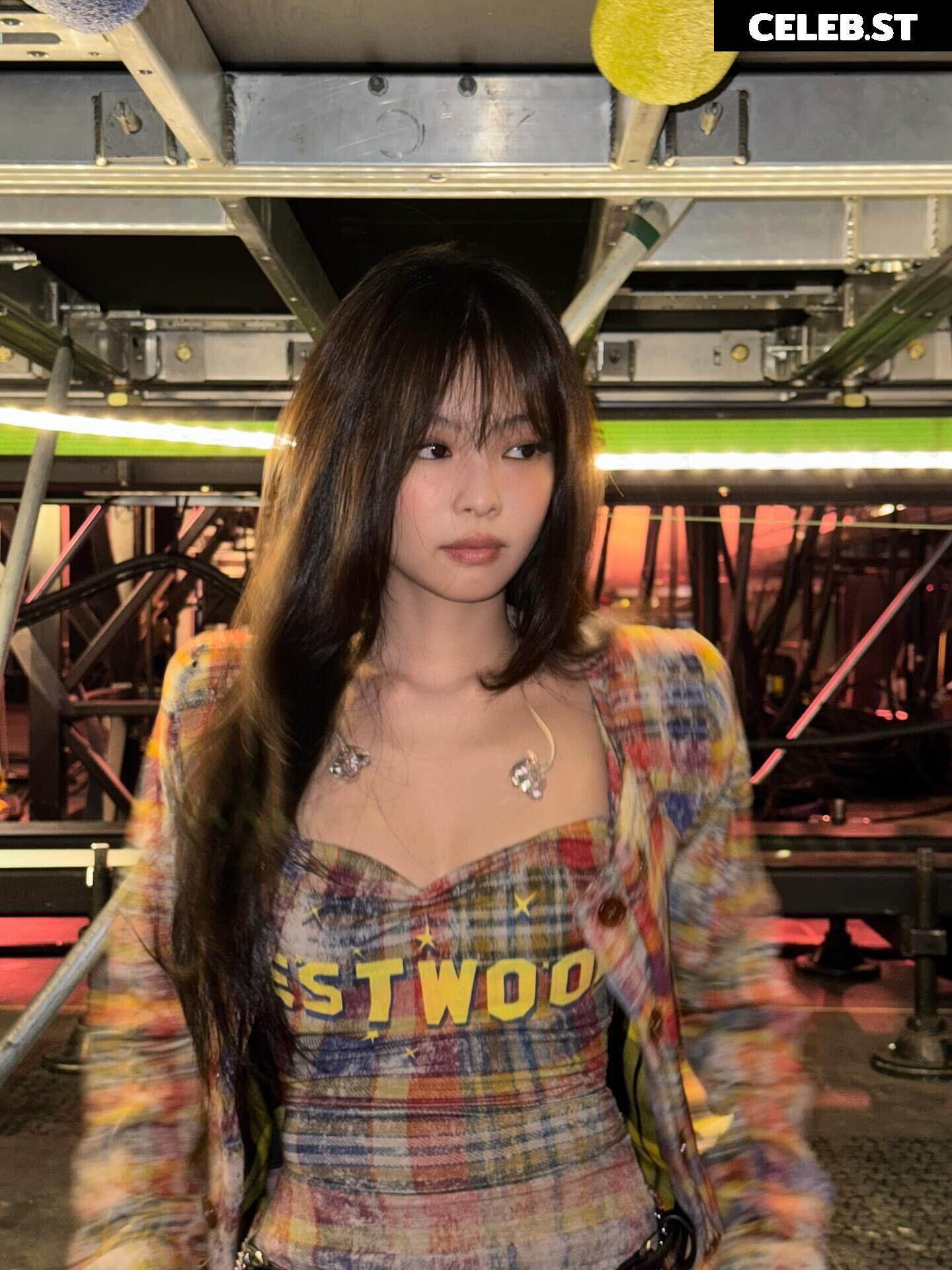 Jennie | BLΛƆKPIИK (Blackpink) Image 10617101