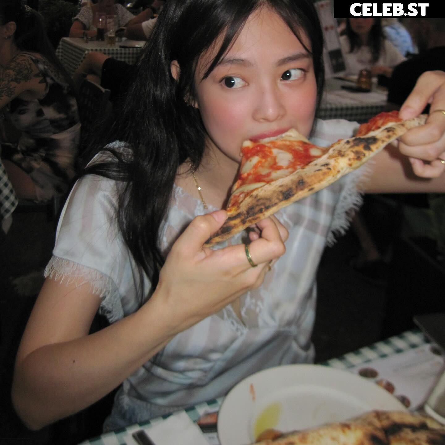 Jennie | BLΛƆKPIИK (Blackpink) Image 10617097