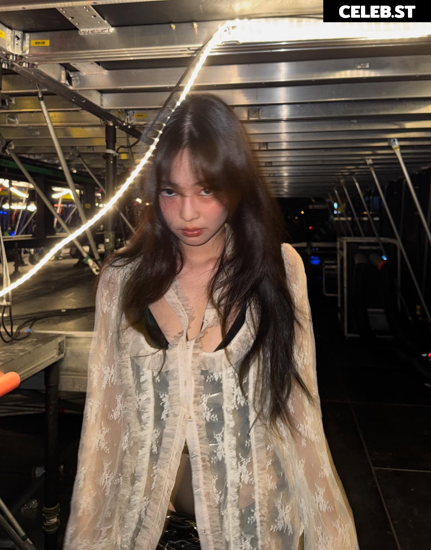 Jennie | BLΛƆKPIИK (Blackpink) Image 10617074