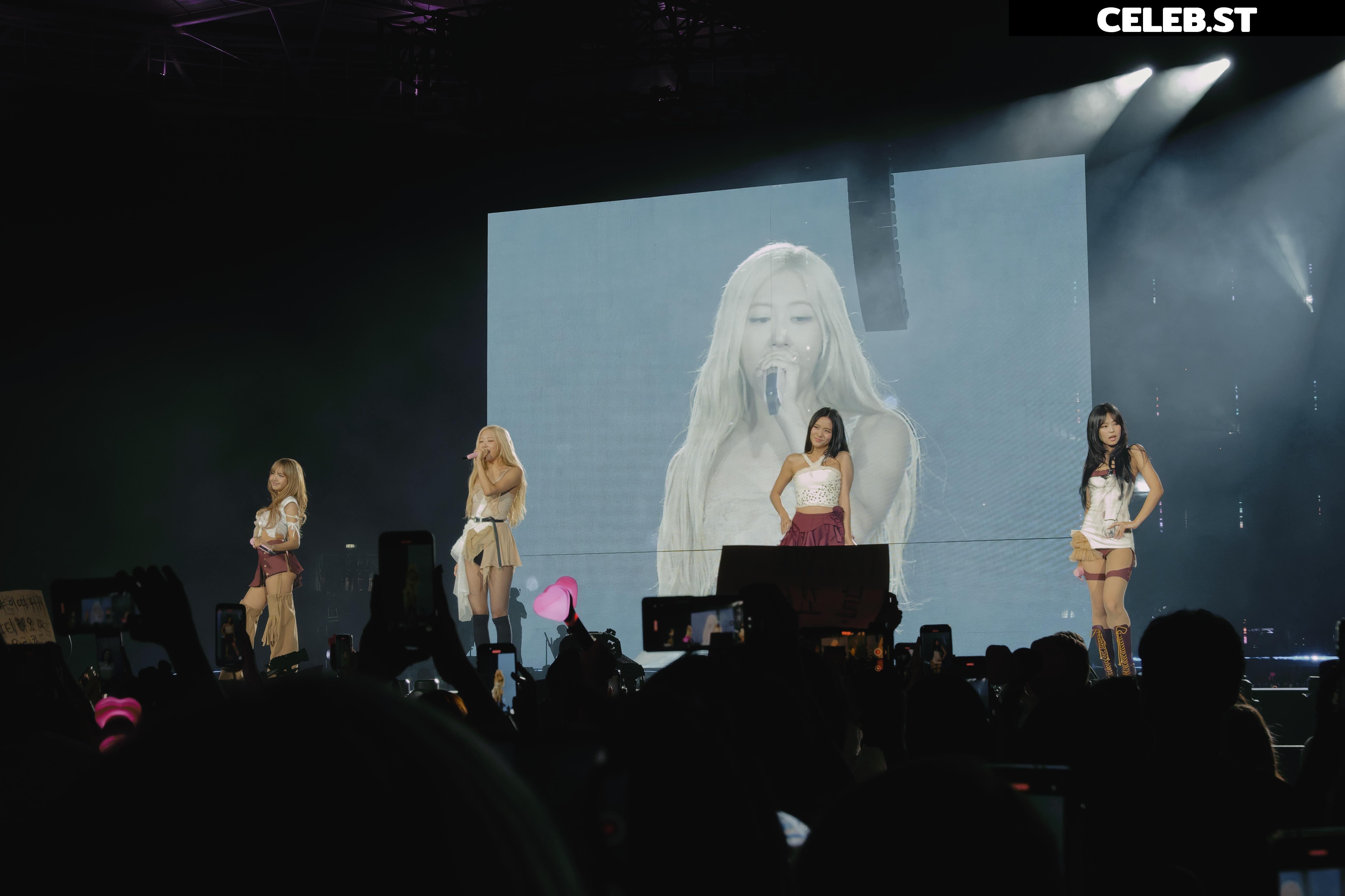 Lisa | BLΛƆKPIИK (Blackpink) Image 10617232