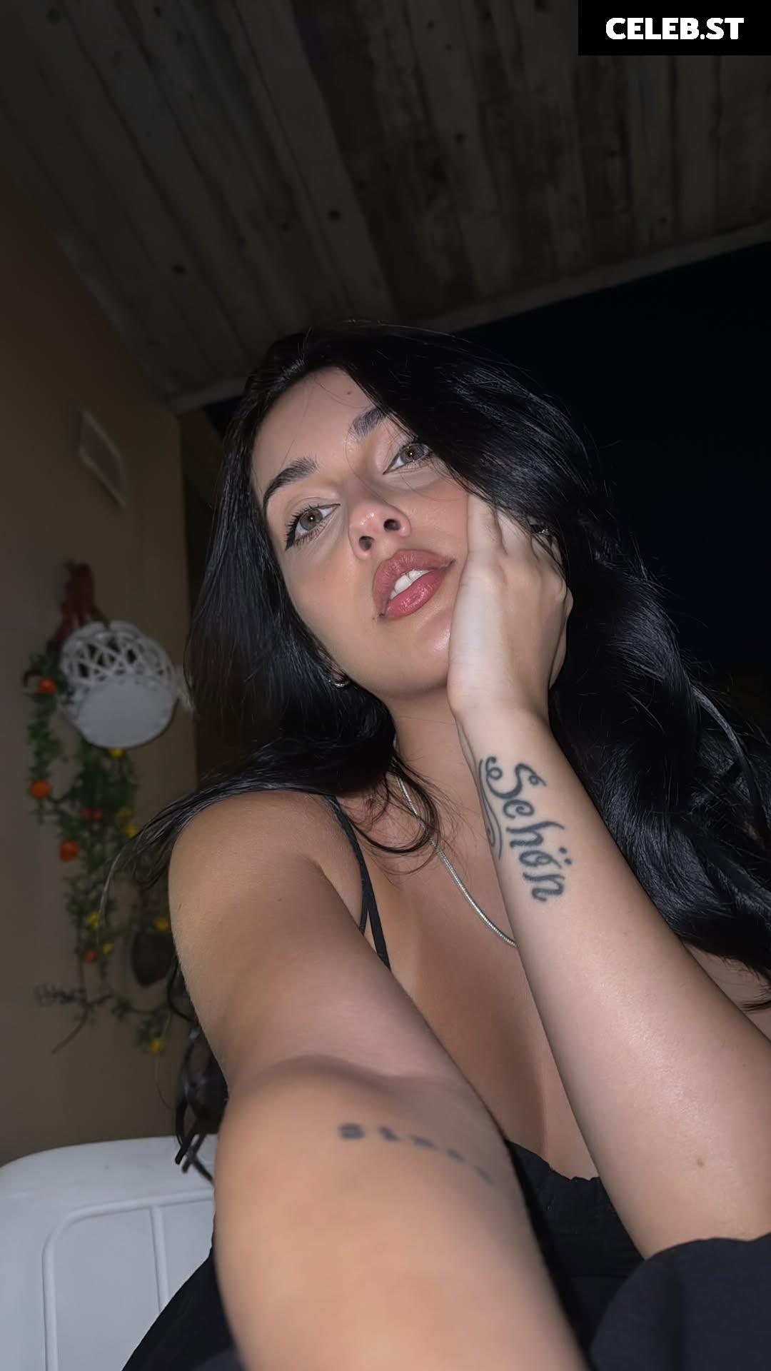 Mona Schon (Italian Streamer) Image 10613690