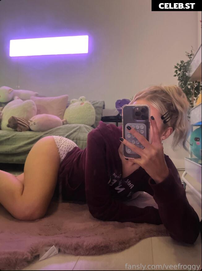 veefroggy / veronika Image 10612919