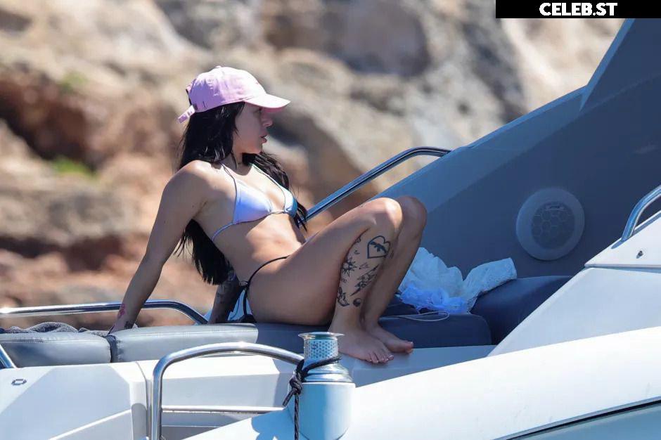 nicki nicole Image 10619783