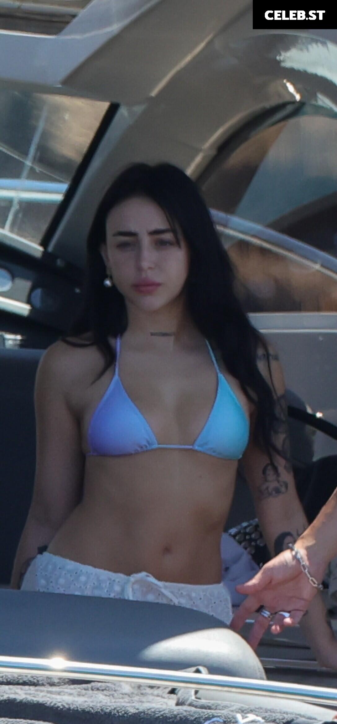 nicki nicole Image 10619772