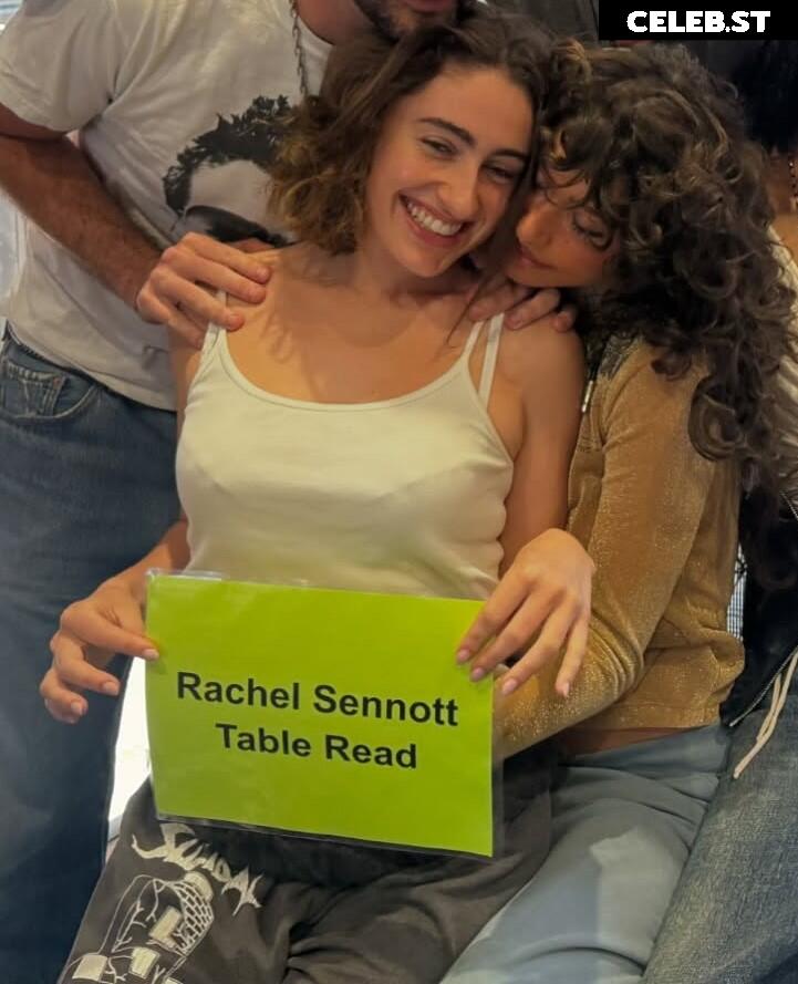 Rachel Anne Sennott Image 10619383