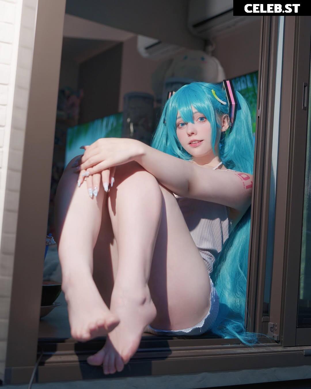 Saya Scarlet Image 10625499