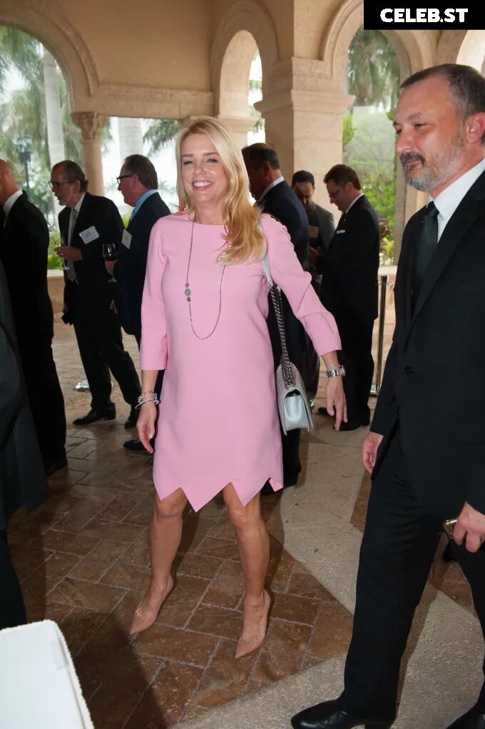 Political Ladies Image 10624175