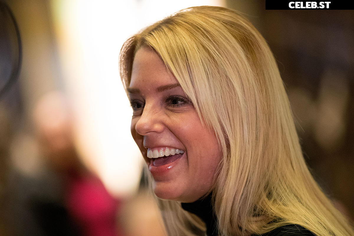Political Ladies Image 10624178