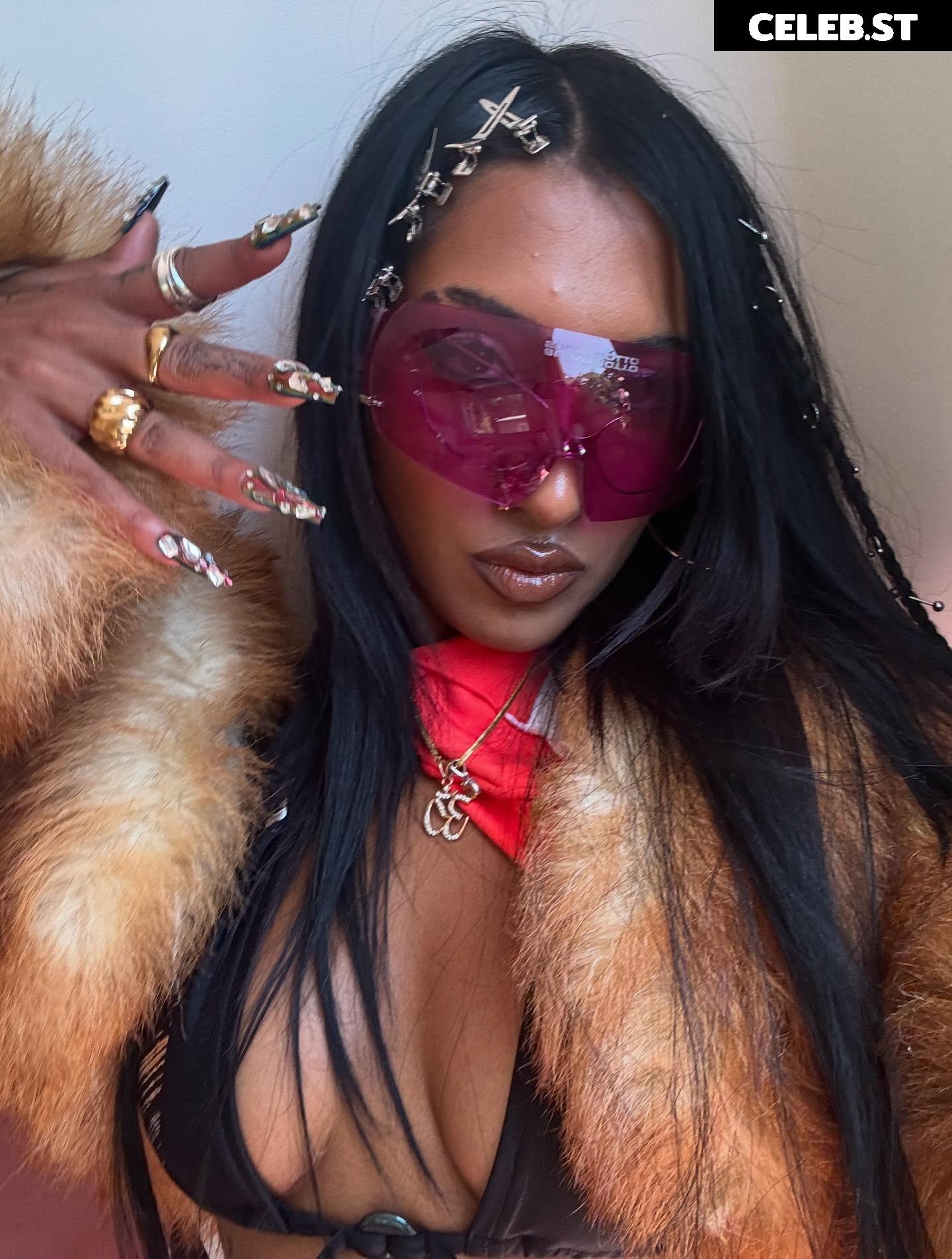 LARA RAJ / lararajj (member of KATSEYE) Image 10624040