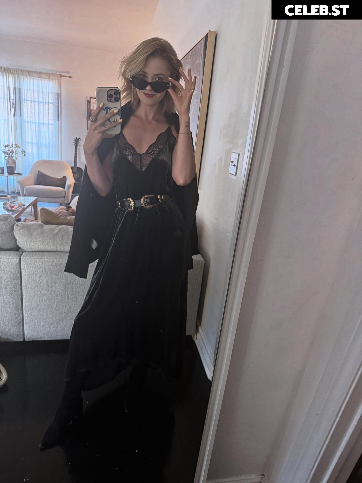 Virginia Gardner Image 10624394