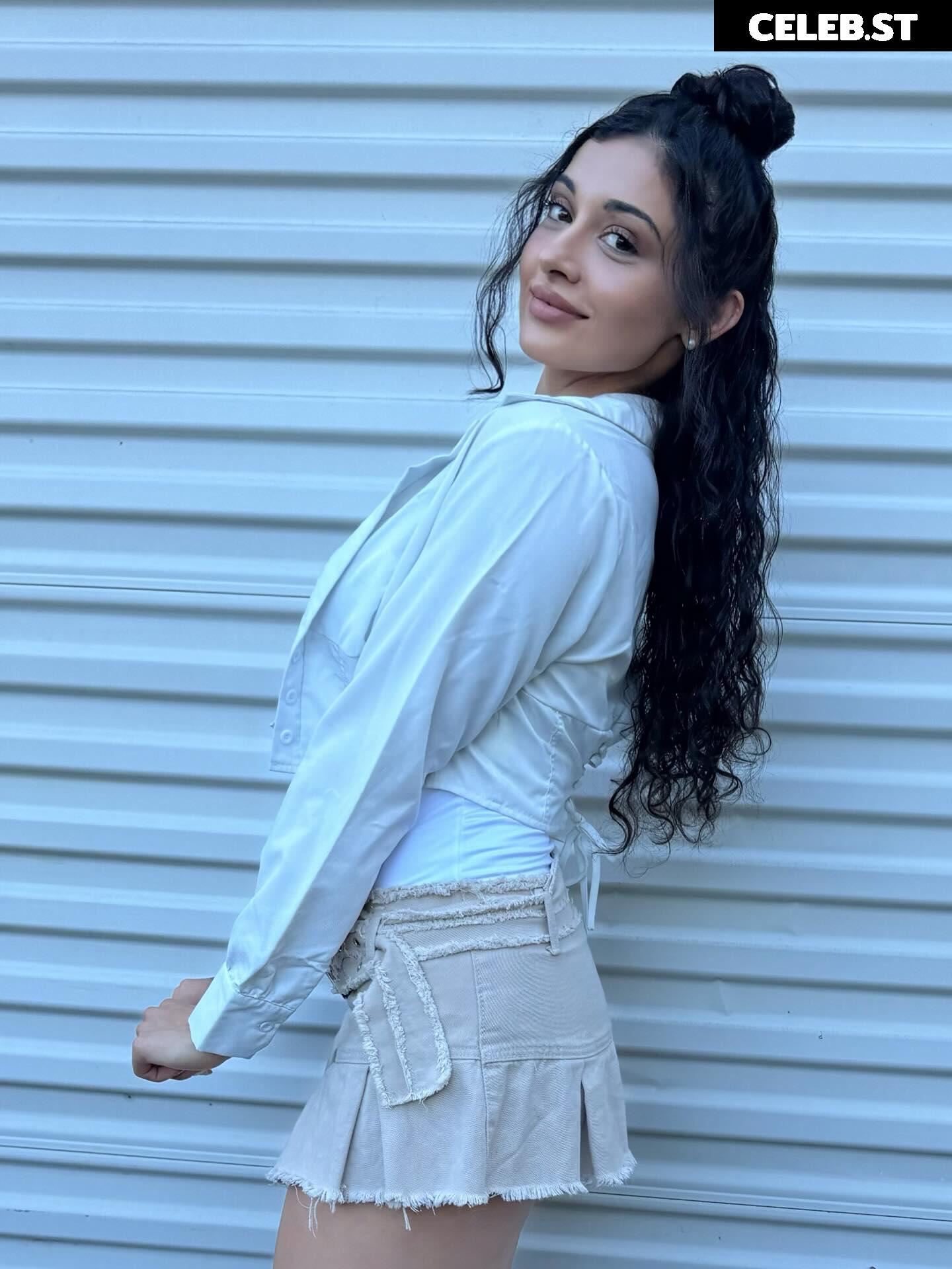 Arianna grace /  bianca carelli Image 10624229