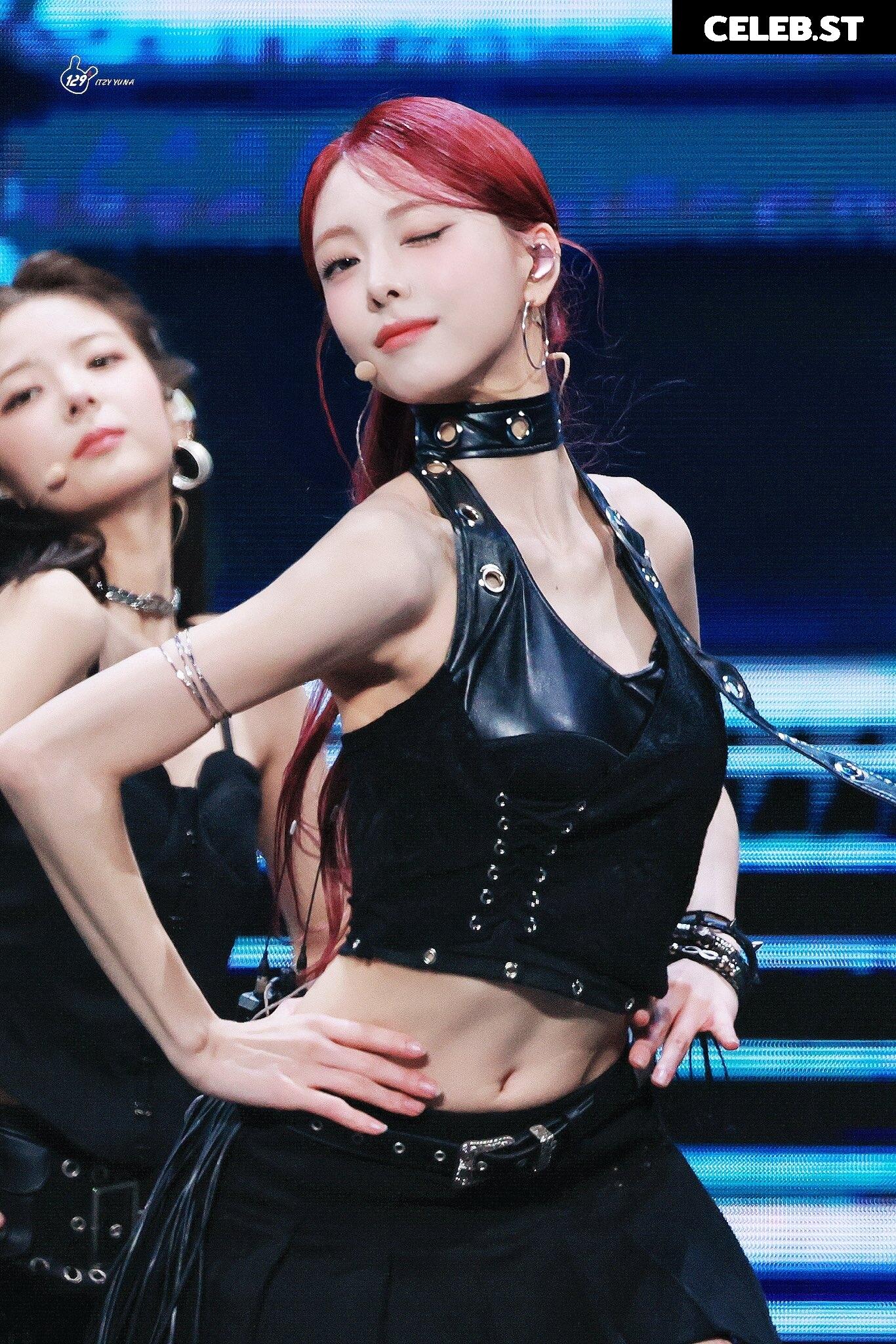 Yuna - ITZY (유나, Shin Yu Na) Image 10621312