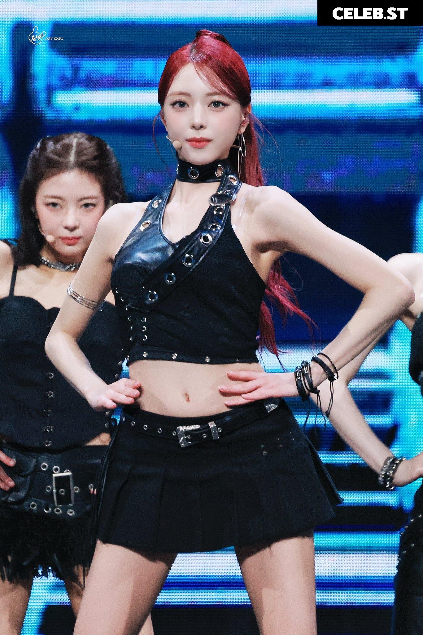 Yuna - ITZY (유나, Shin Yu Na) Image 10621310