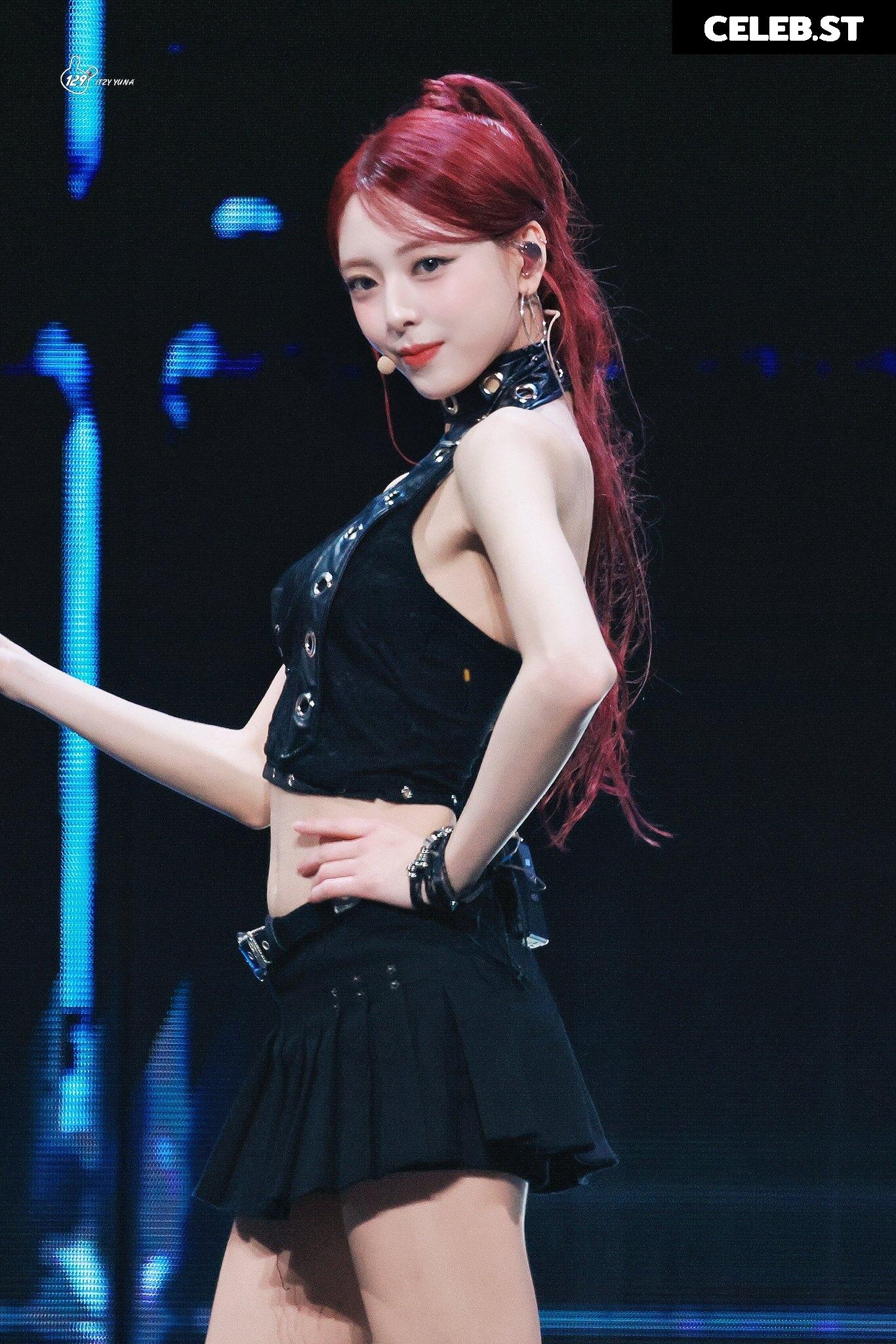 Yuna - ITZY (유나, Shin Yu Na) Image 10621316