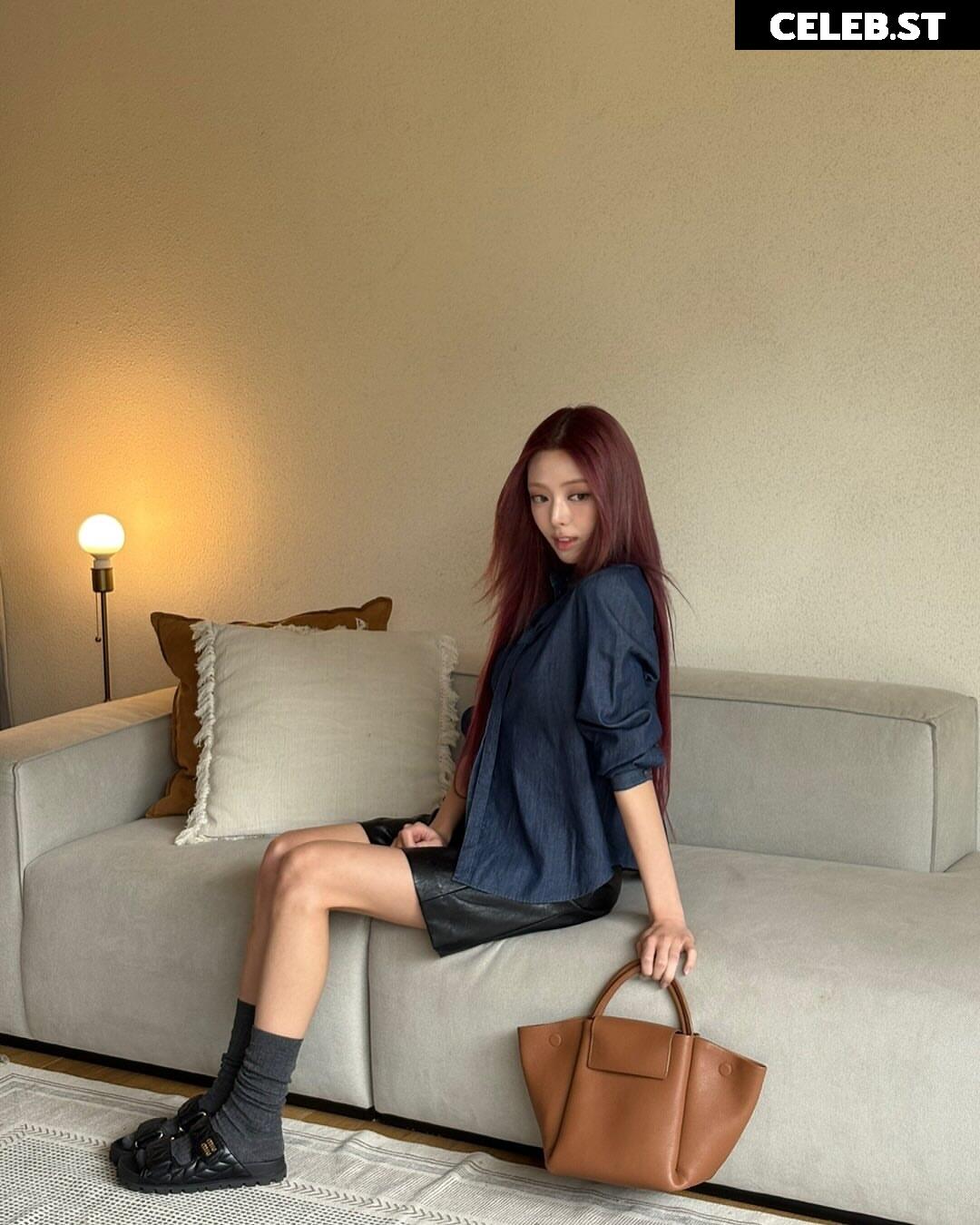 Yuna - ITZY (유나, Shin Yu Na) Image 10621364