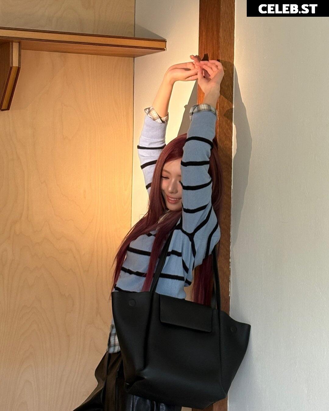 Yuna - ITZY (유나, Shin Yu Na) Image 10621350