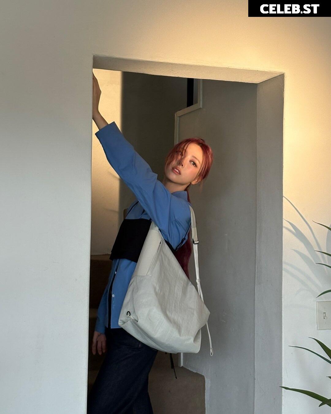 Yuna - ITZY (유나, Shin Yu Na) Image 10621356