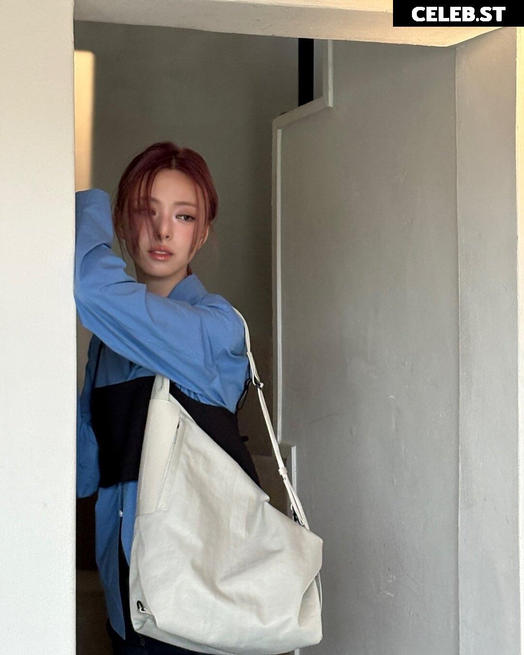 Yuna - ITZY (유나, Shin Yu Na) Image 10621358