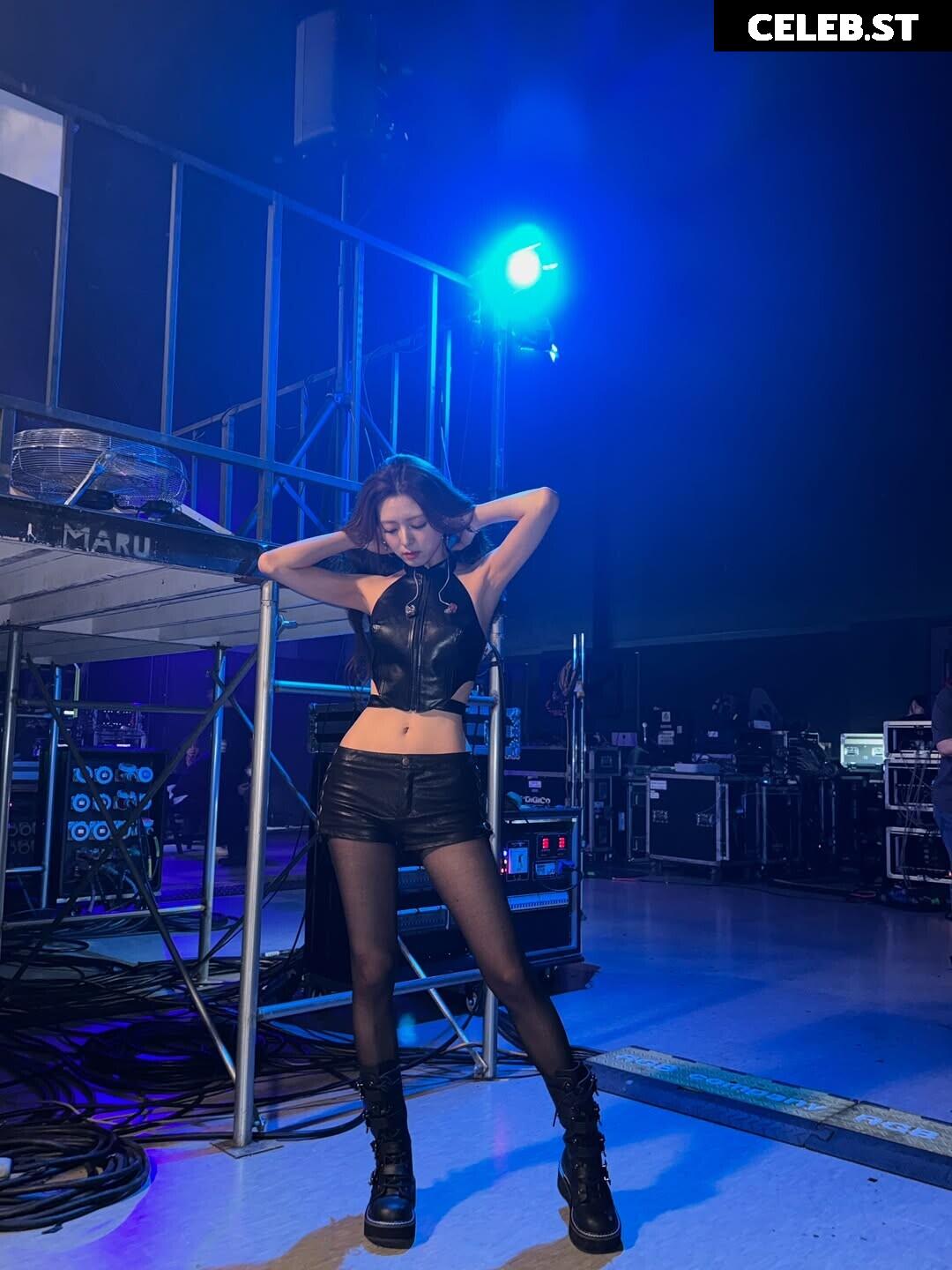 Yuna - ITZY (유나, Shin Yu Na) Image 10621340