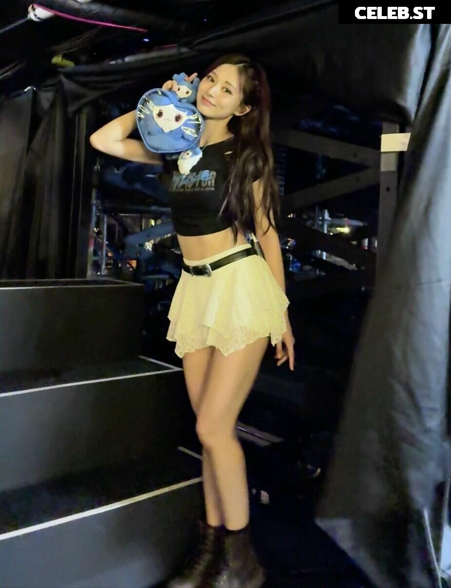 Tzuyu (Chiu Chú-jû) | Twice Image 10621244