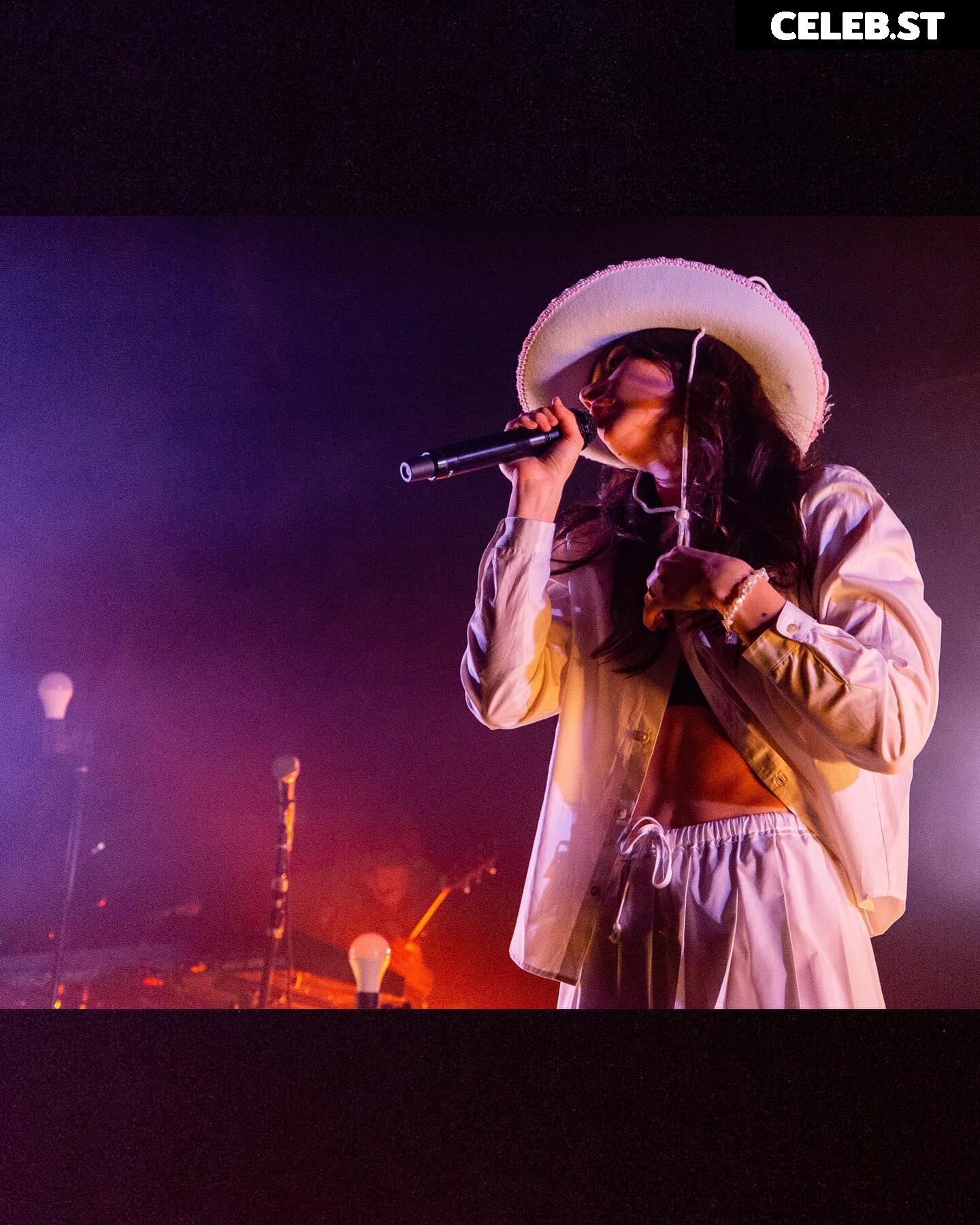 Gracie Abrams Image 10620943